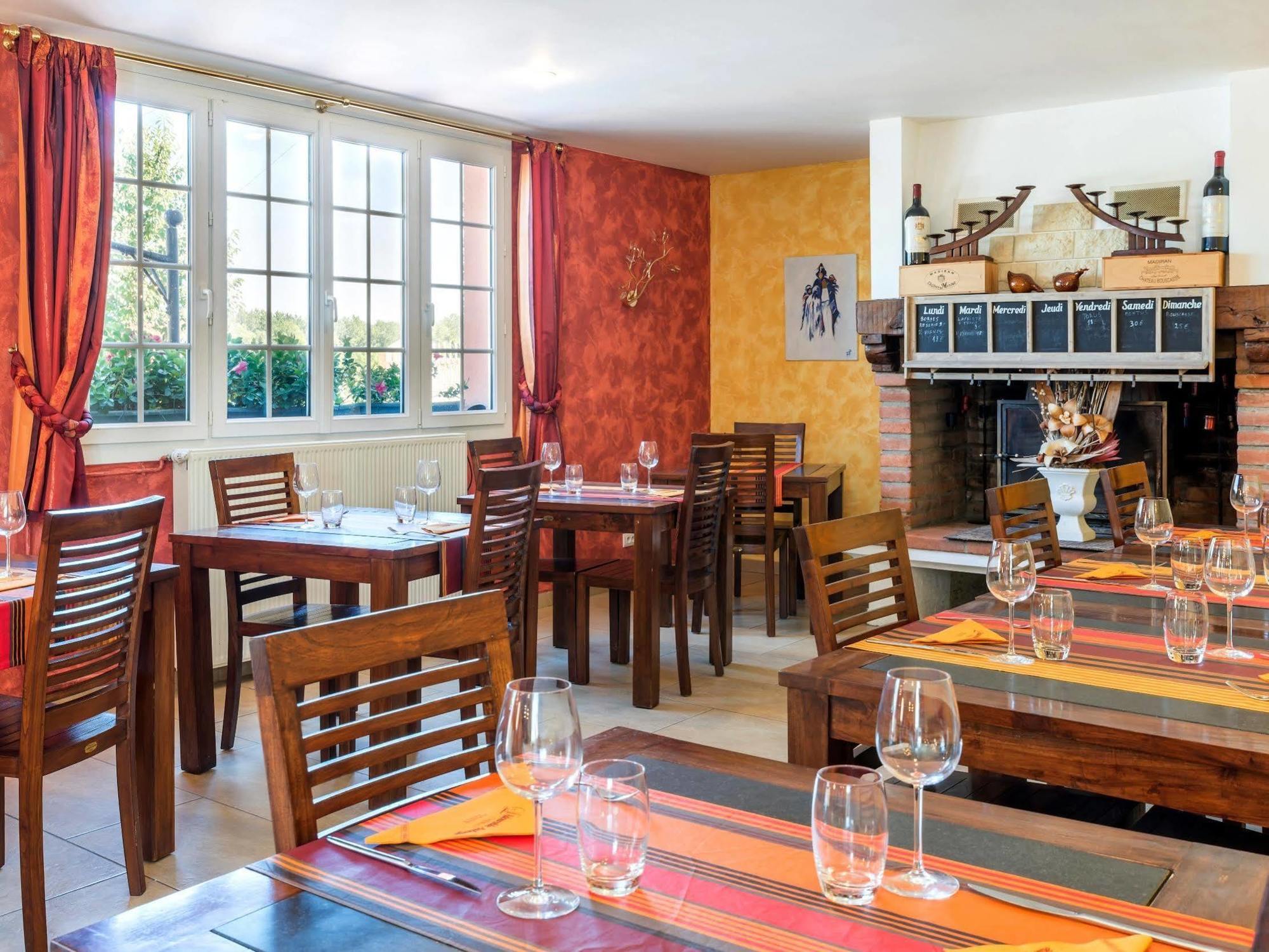 Logis Hotel L'Adourable Auberge Soublecause Esterno foto